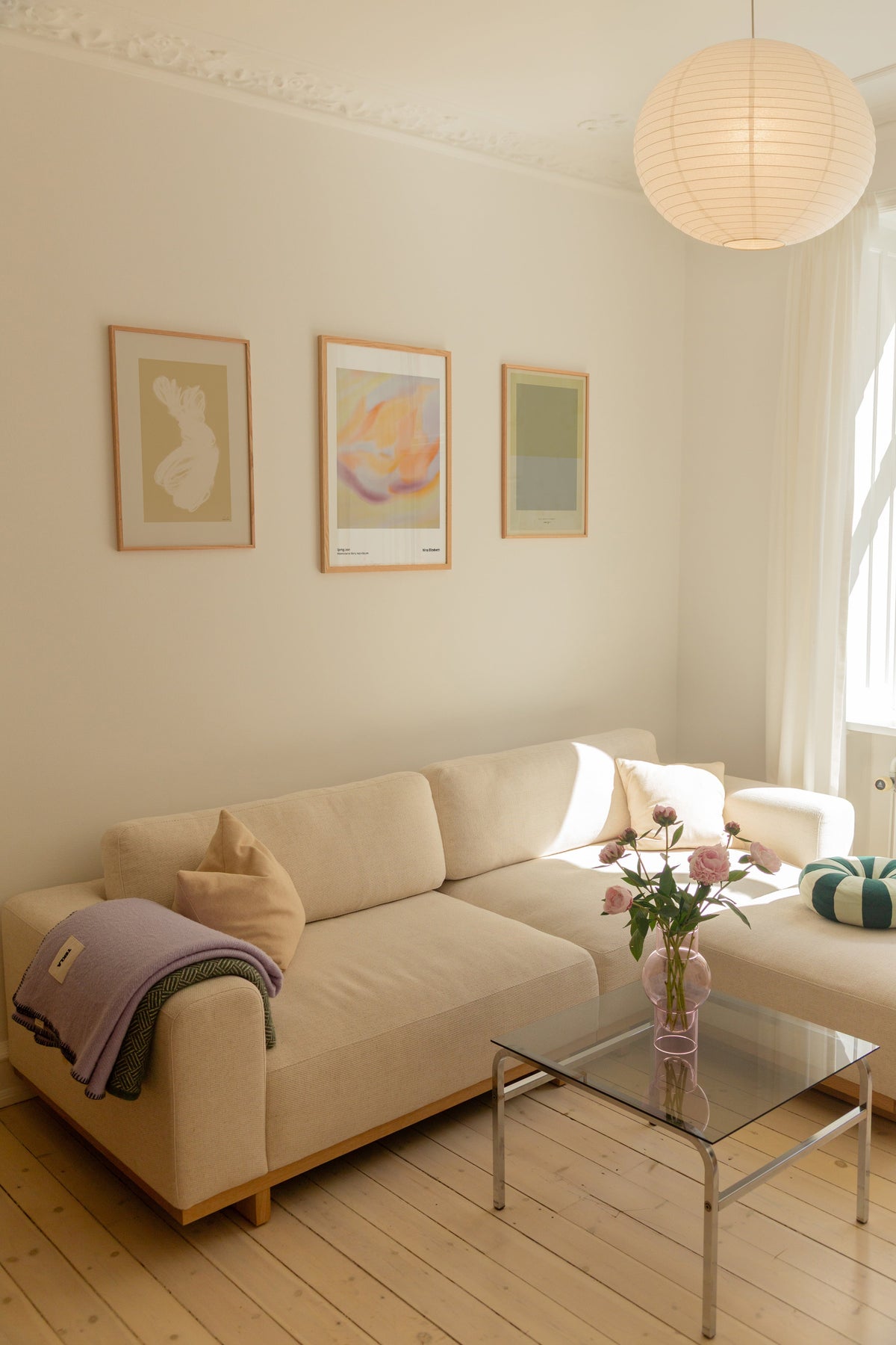 Un salon aux couleurs apaisantes
