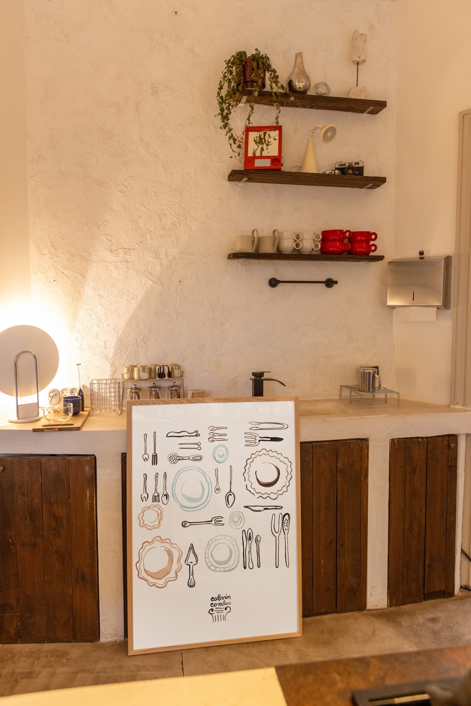 Plates & Cutlery